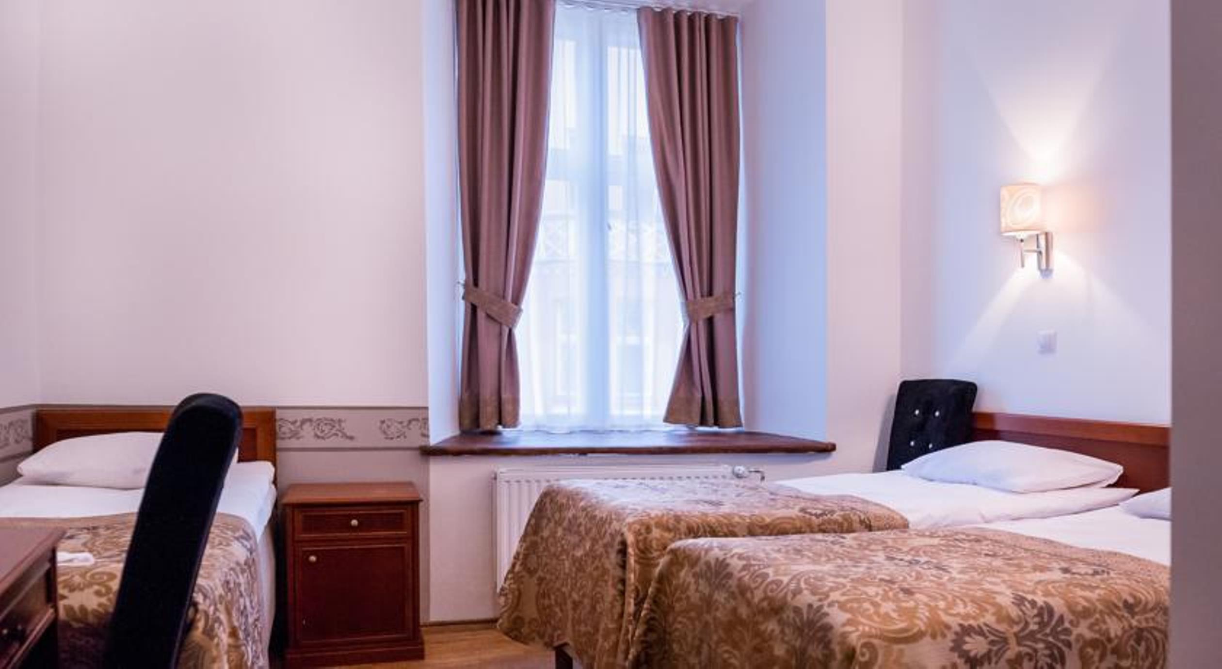 Three Crowns Residents Hotel Tallinn Ngoại thất bức ảnh