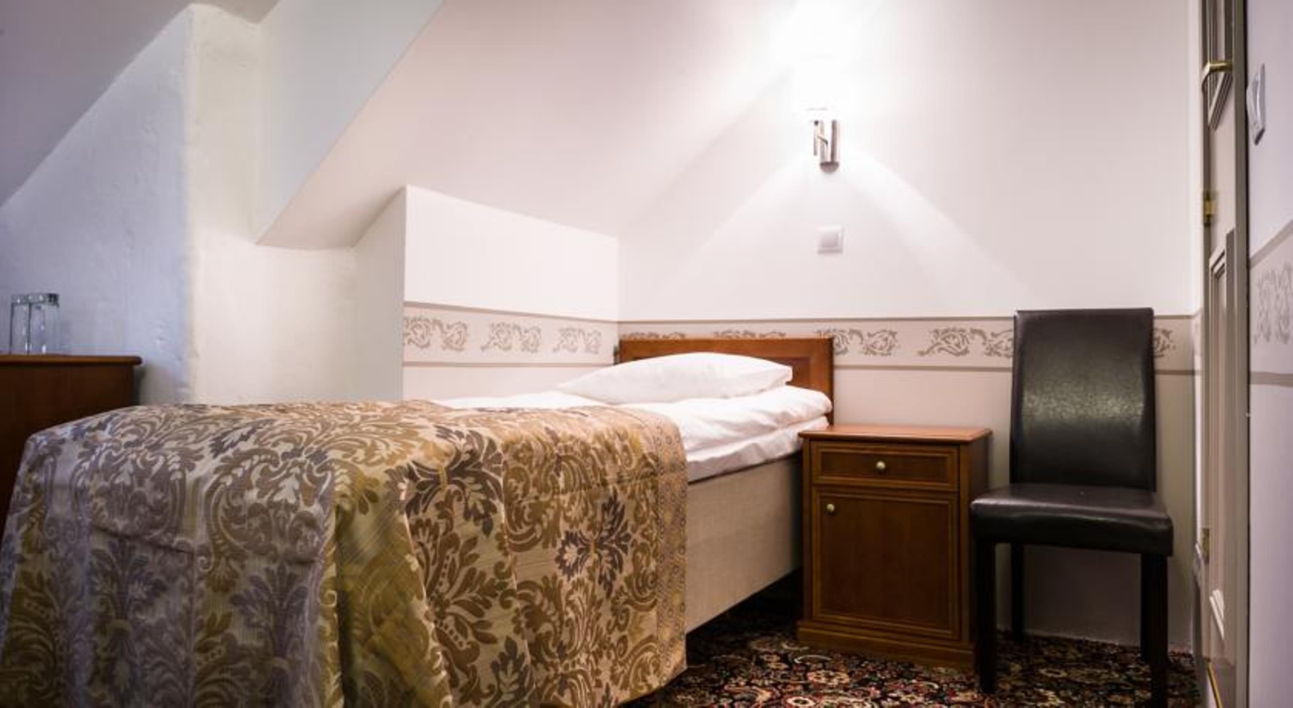 Three Crowns Residents Hotel Tallinn Ngoại thất bức ảnh