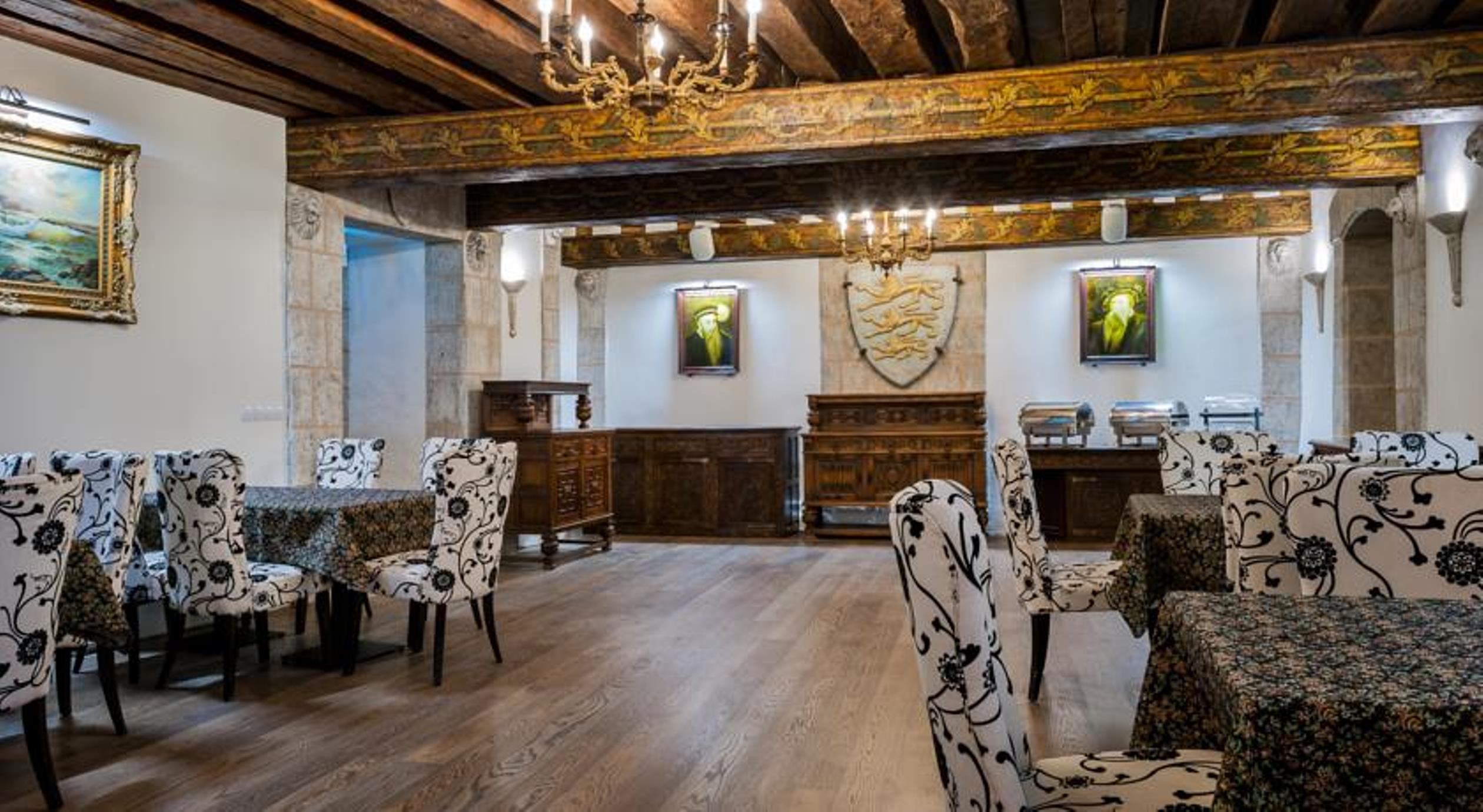 Three Crowns Residents Hotel Tallinn Ngoại thất bức ảnh