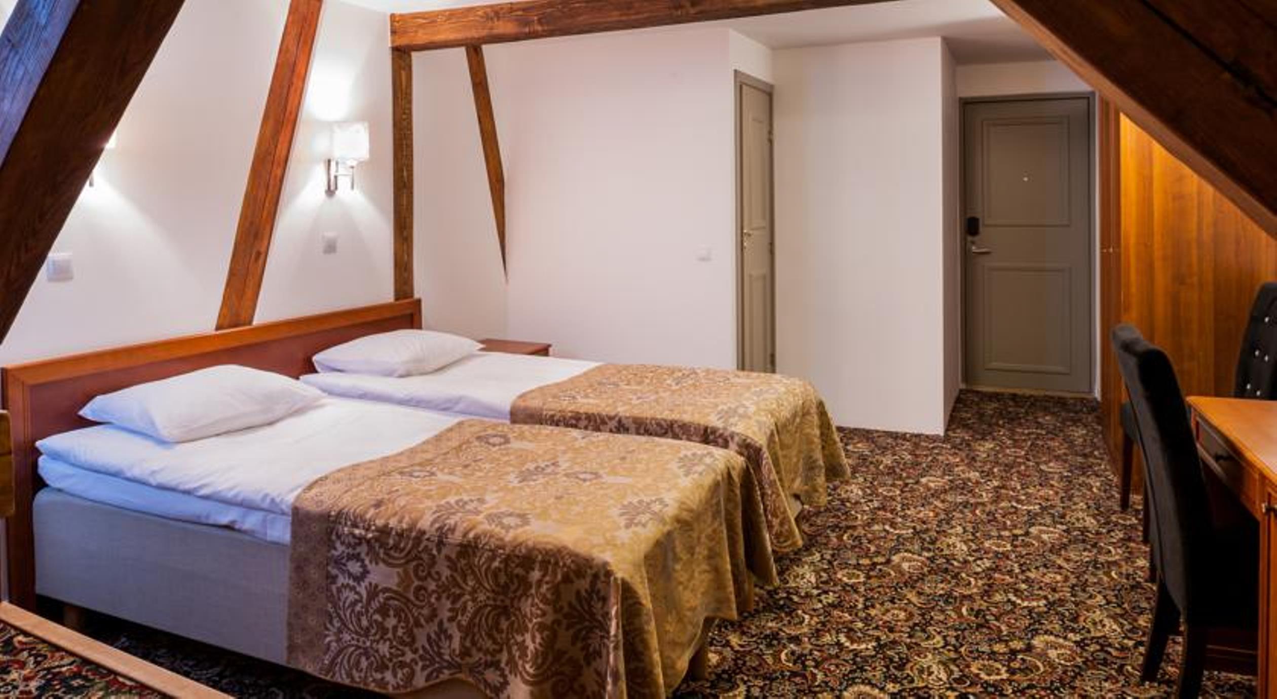 Three Crowns Residents Hotel Tallinn Ngoại thất bức ảnh