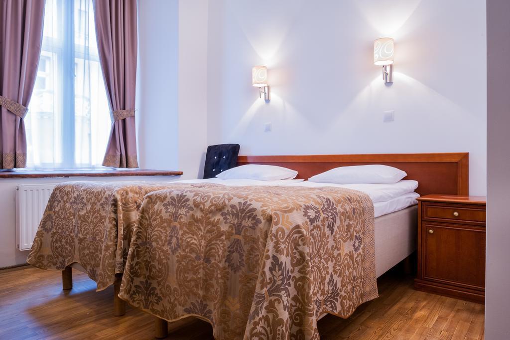 Three Crowns Residents Hotel Tallinn Ngoại thất bức ảnh