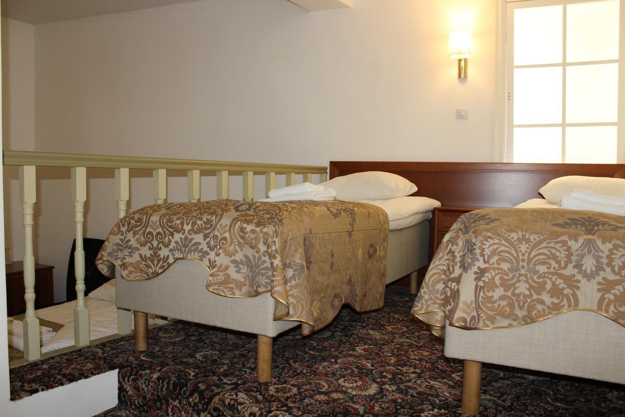 Three Crowns Residents Hotel Tallinn Ngoại thất bức ảnh