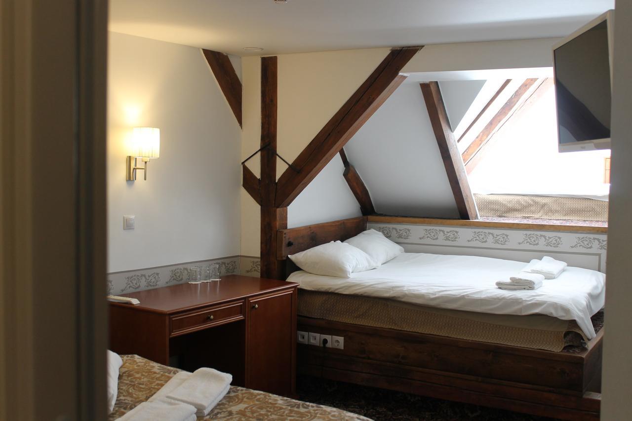Three Crowns Residents Hotel Tallinn Ngoại thất bức ảnh