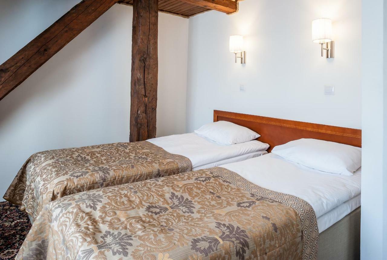 Three Crowns Residents Hotel Tallinn Ngoại thất bức ảnh
